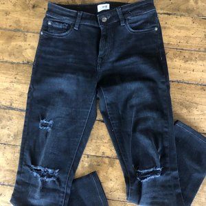 m1858 NY Kristen skinny distressed blk denim 4/27